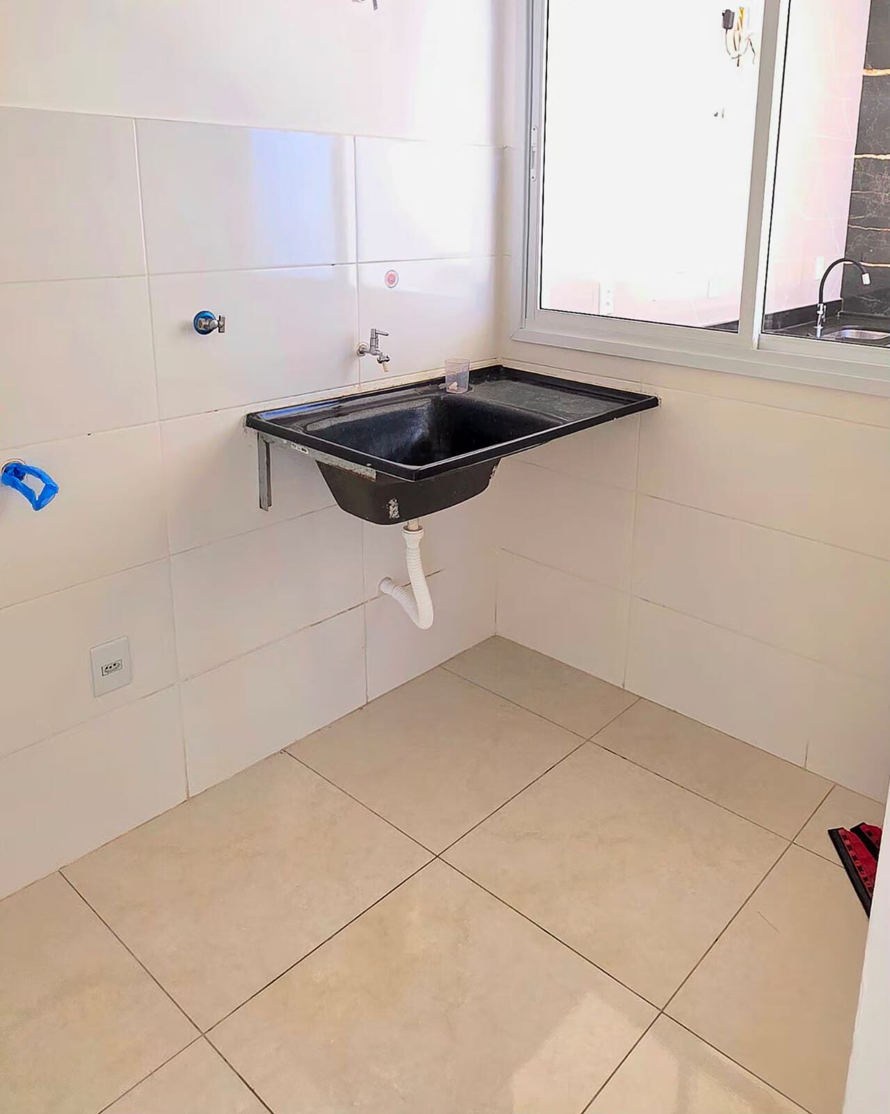 Casa Moderna com Área Gourmet e Energia Solar, miniatura 6